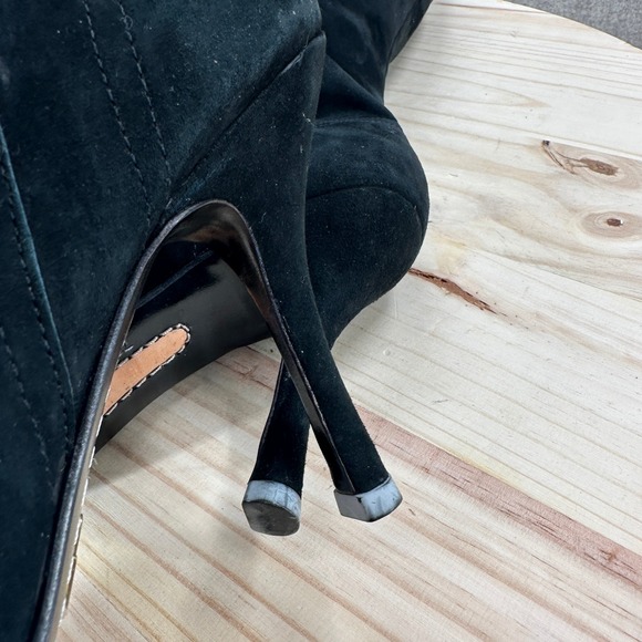 J Vincent Black Suede Stiletto Knee High Boots Decorative Tassel Bow Size 9M - Picture 16 of 16